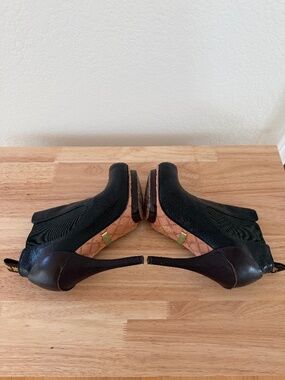 L.A.M.B.~Black Leather Platform Ankle Booties~Size 6M Stiletto Heel